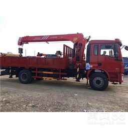 青島東風隨車吊配三一吊機 隨車吊市場的新趨勢與優(yōu)勢解析